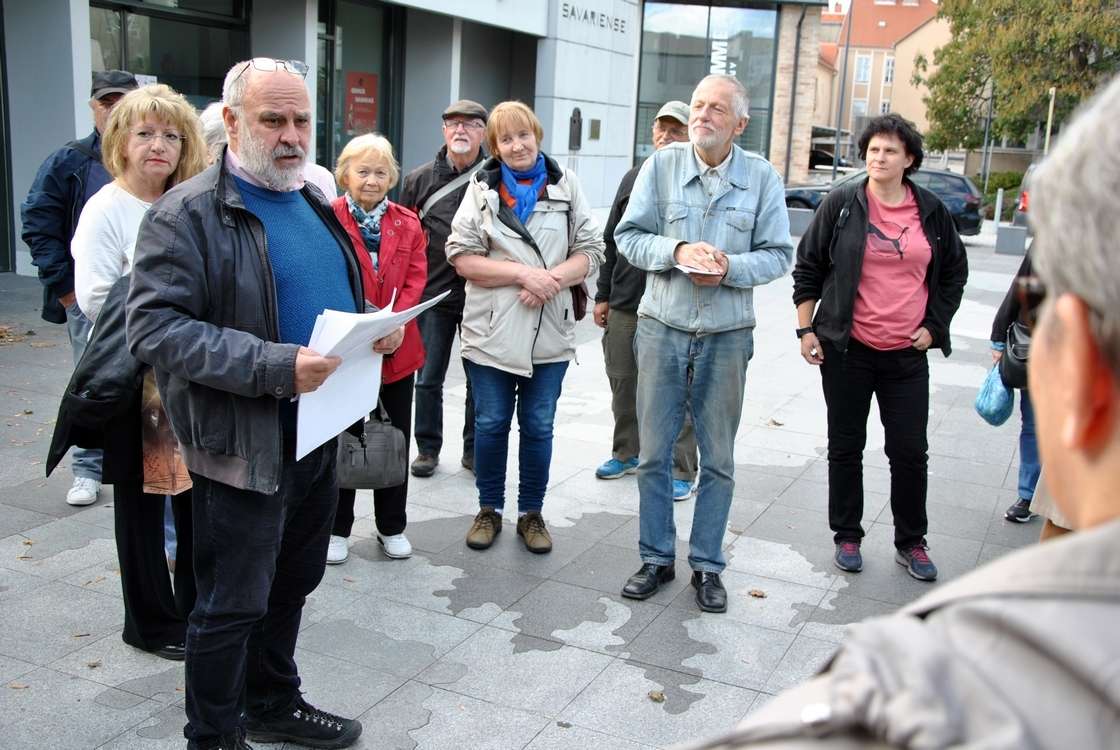 Sosztarits Ottó Savaria határai és a déli sánc címmel tartott várostörténeti sétát